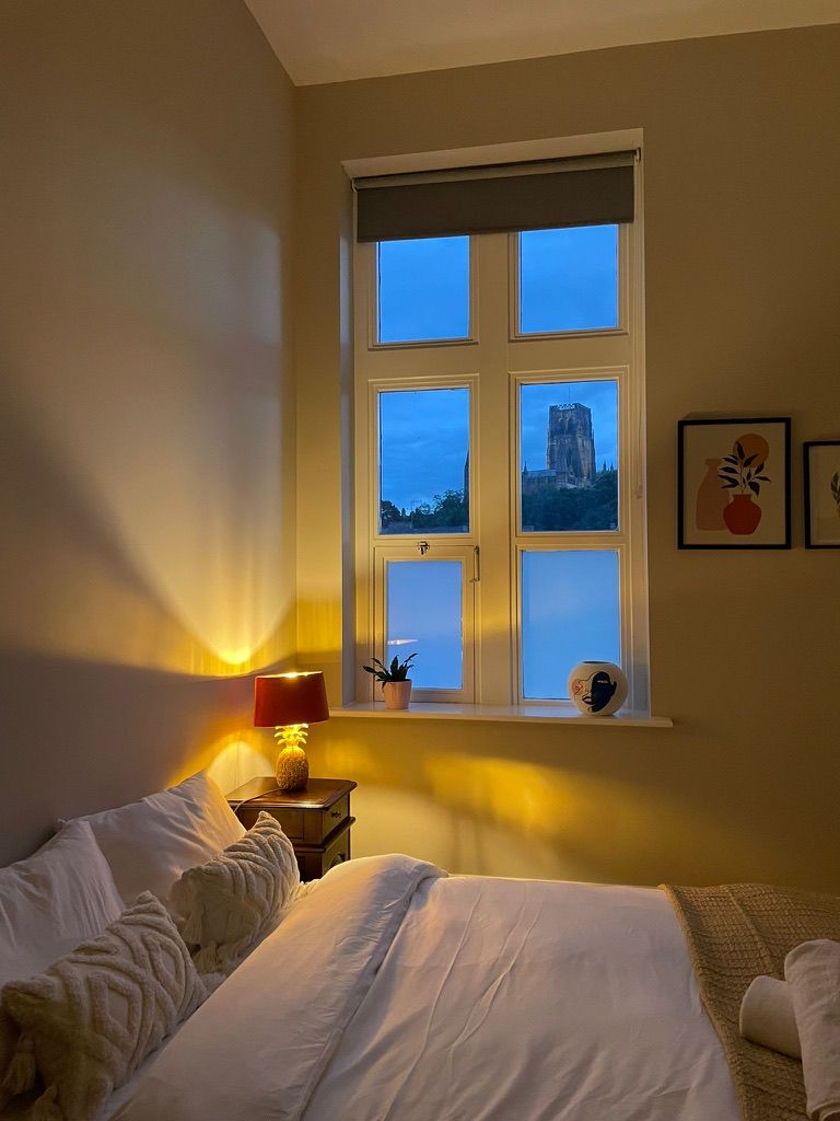 6 The Cathedrals, Durham 宽敞现代的两居两卫公寓