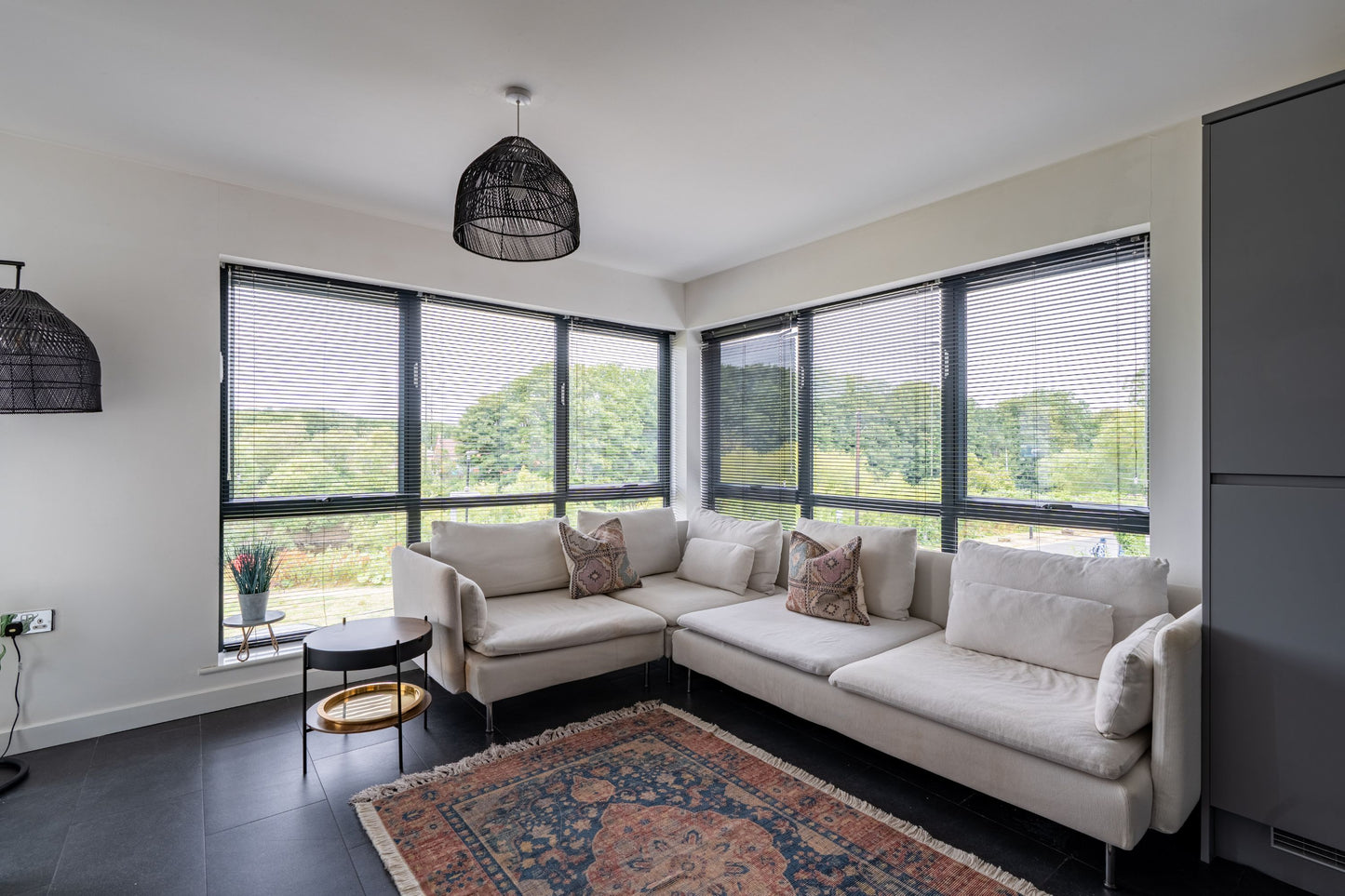 35 Edmunds Vale 2 Bed 2 Bath ｜全新装修现代河景公寓｜两居两卫｜步行可达杜伦大学商学院