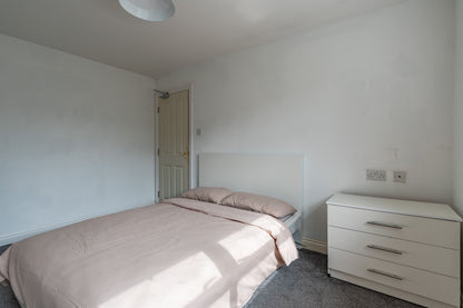 3 St. Giles Close, Durham, Ex - Bills