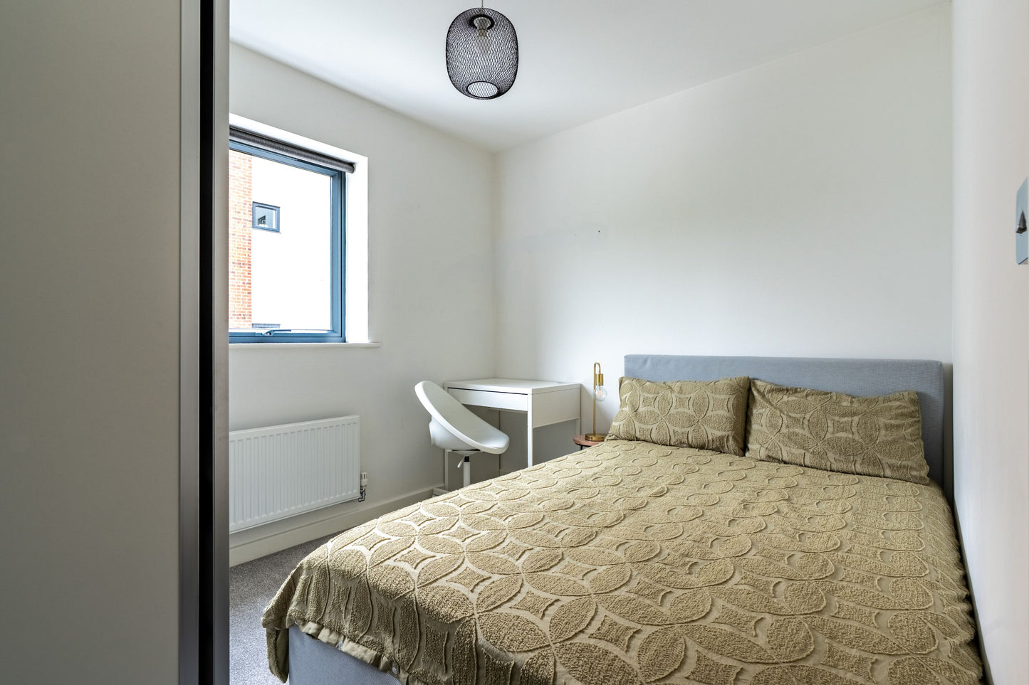 35 Edmunds Vale 2 Bed 2 Bath ｜全新装修现代河景公寓｜两居两卫｜步行可达杜伦大学商学院