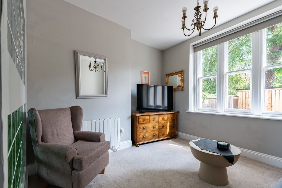 8 The Cathedrals, Durham