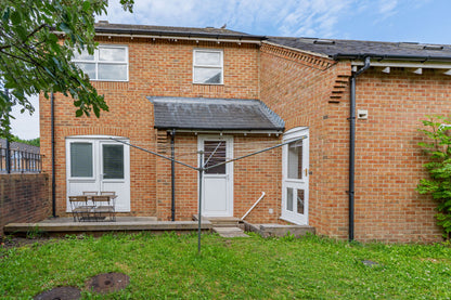 3 St. Giles Close, Durham, Ex - Bills