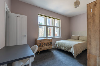 12 The Cathedrals, Durham