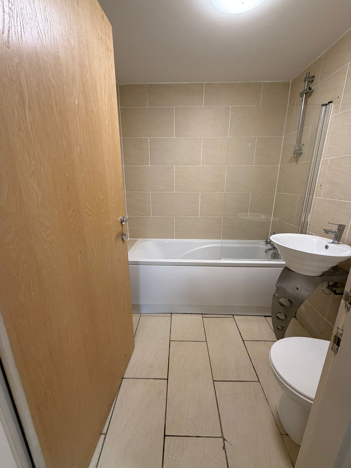 Spacious 2-Bed, 2-Bath Student Flat in Durham – 1 Finney Court 宽敞两卧两卫学生公寓，步行至杜伦大学 – 1 Finney Court