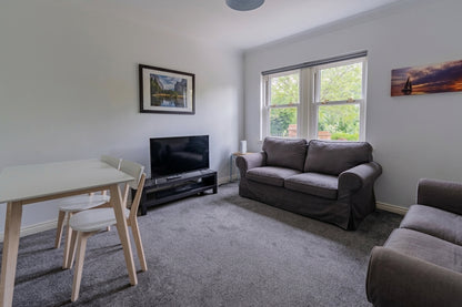 6 The Sidings, Durham, Ex- Bills