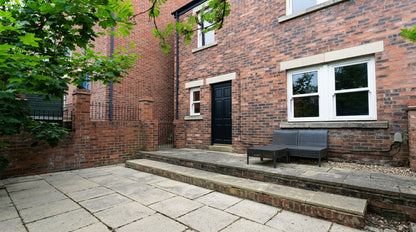 6 The Sidings, Durham, Ex- Bills