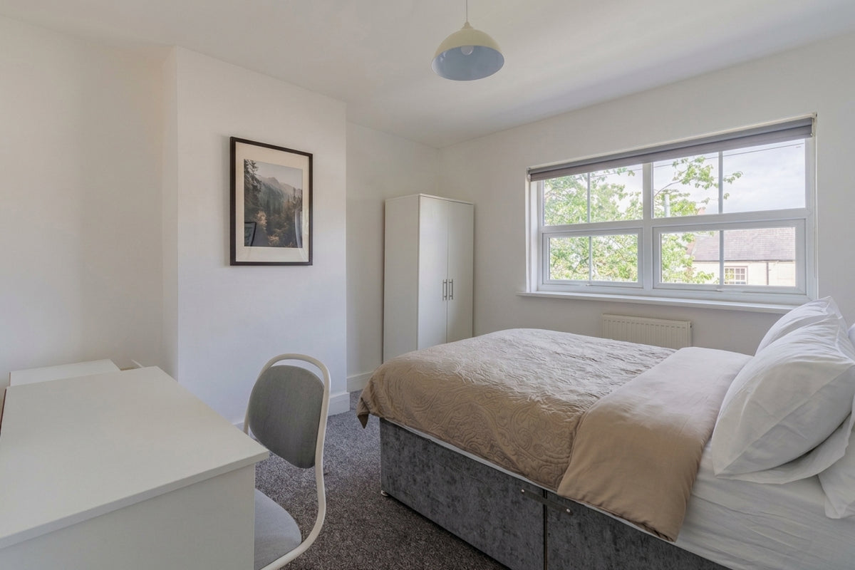 164a Gilesgate, Durham - Ex - Bills