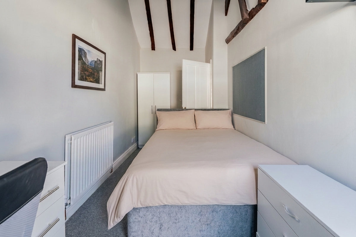 53 Hallgarth Street, Durham - Ex- BIlls