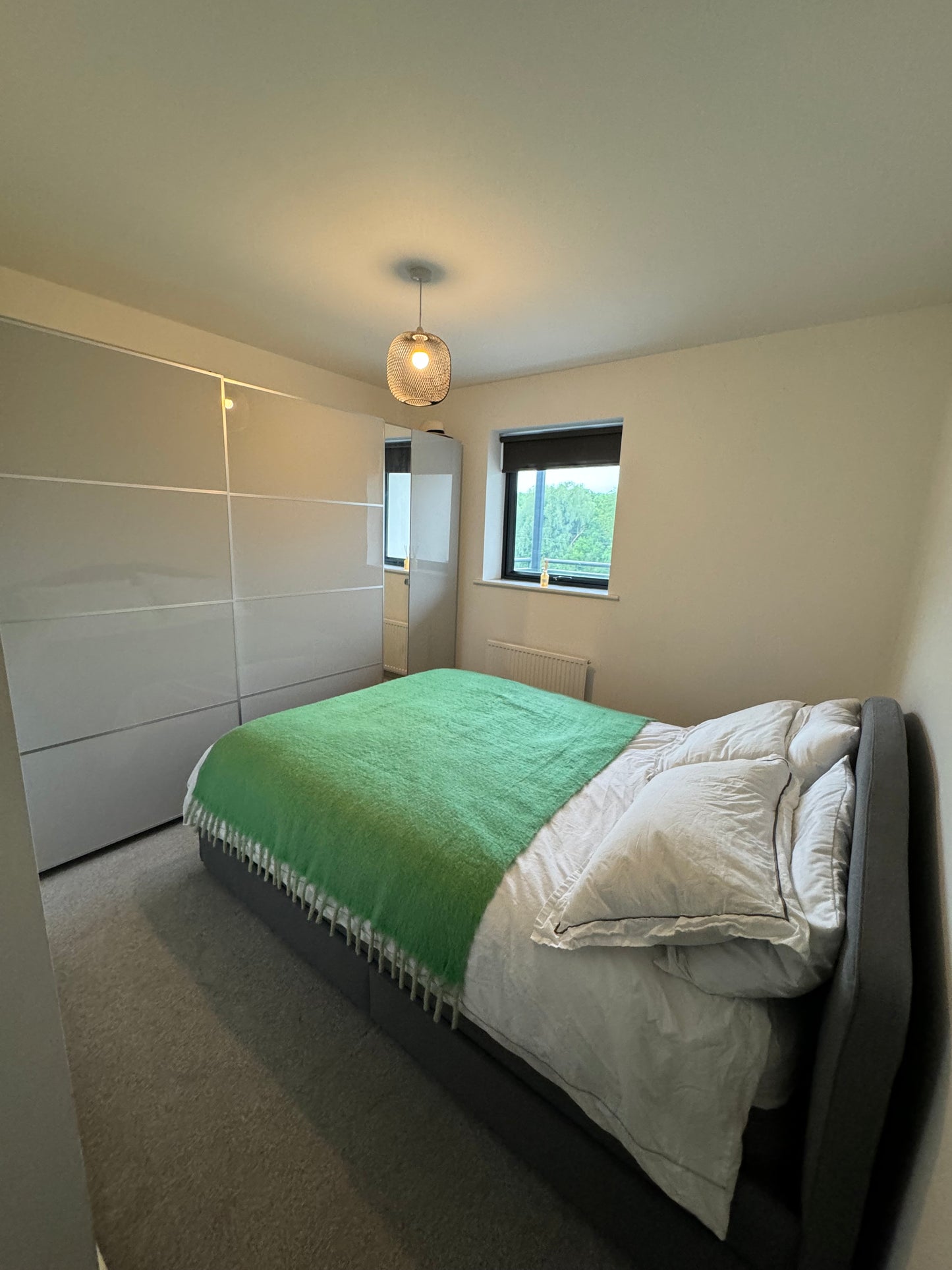 35 Edmunds Vale 2 Bed 2 Bath ｜全新装修现代河景公寓｜两居两卫｜步行可达杜伦大学商学院