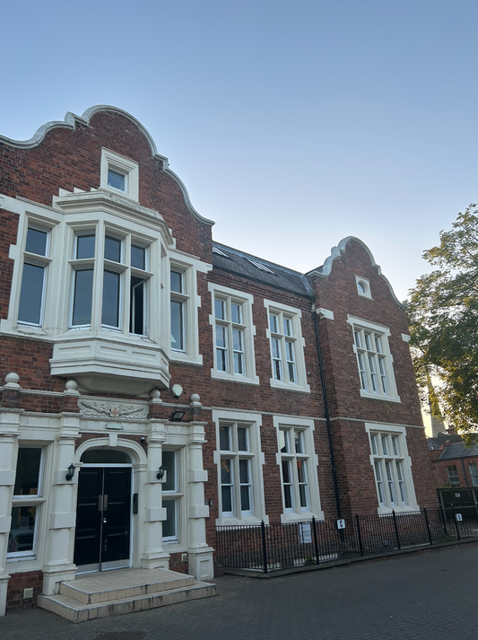 6 The Cathedrals, Durham