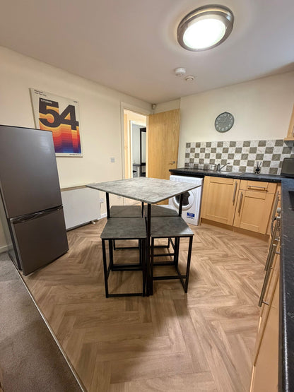 Spacious 2-Bed, 2-Bath Student Flat in Durham – 1 Finney Court 宽敞两卧两卫学生公寓，步行至杜伦大学 – 1 Finney Court