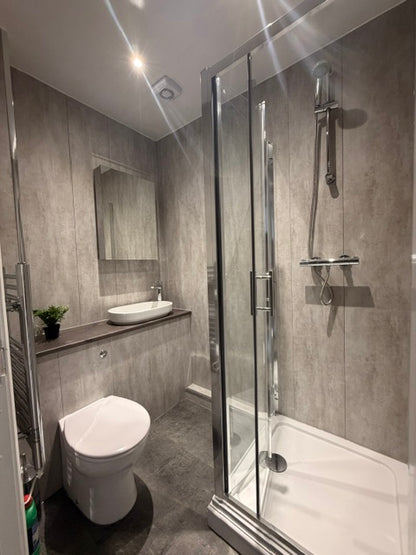 8 The Cathedrals, Durham